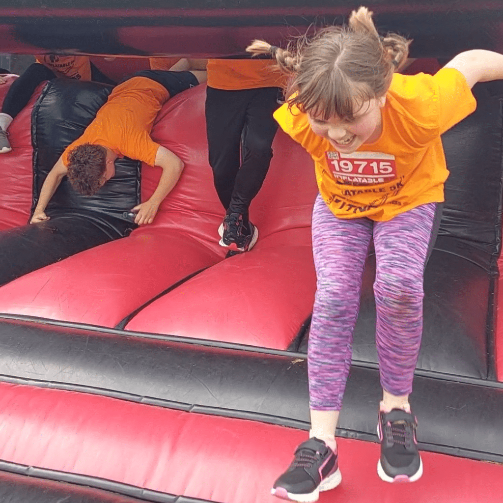 Inflatable team bounce