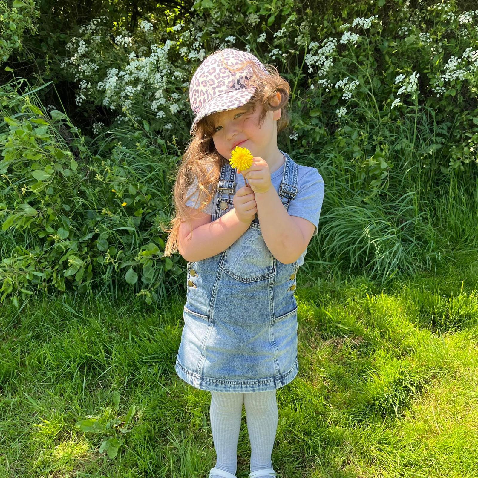 Mila 1 Mila hat
